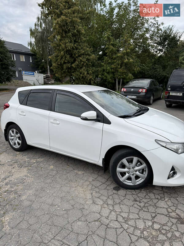 Хэтчбек Toyota Auris 2013 в Хмельницком фото 40 Хэтчбек Toyota Auris 2013 в Хмельницком