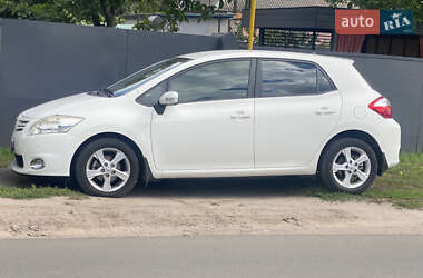 Хетчбек Toyota Auris 2011 в Конотопі