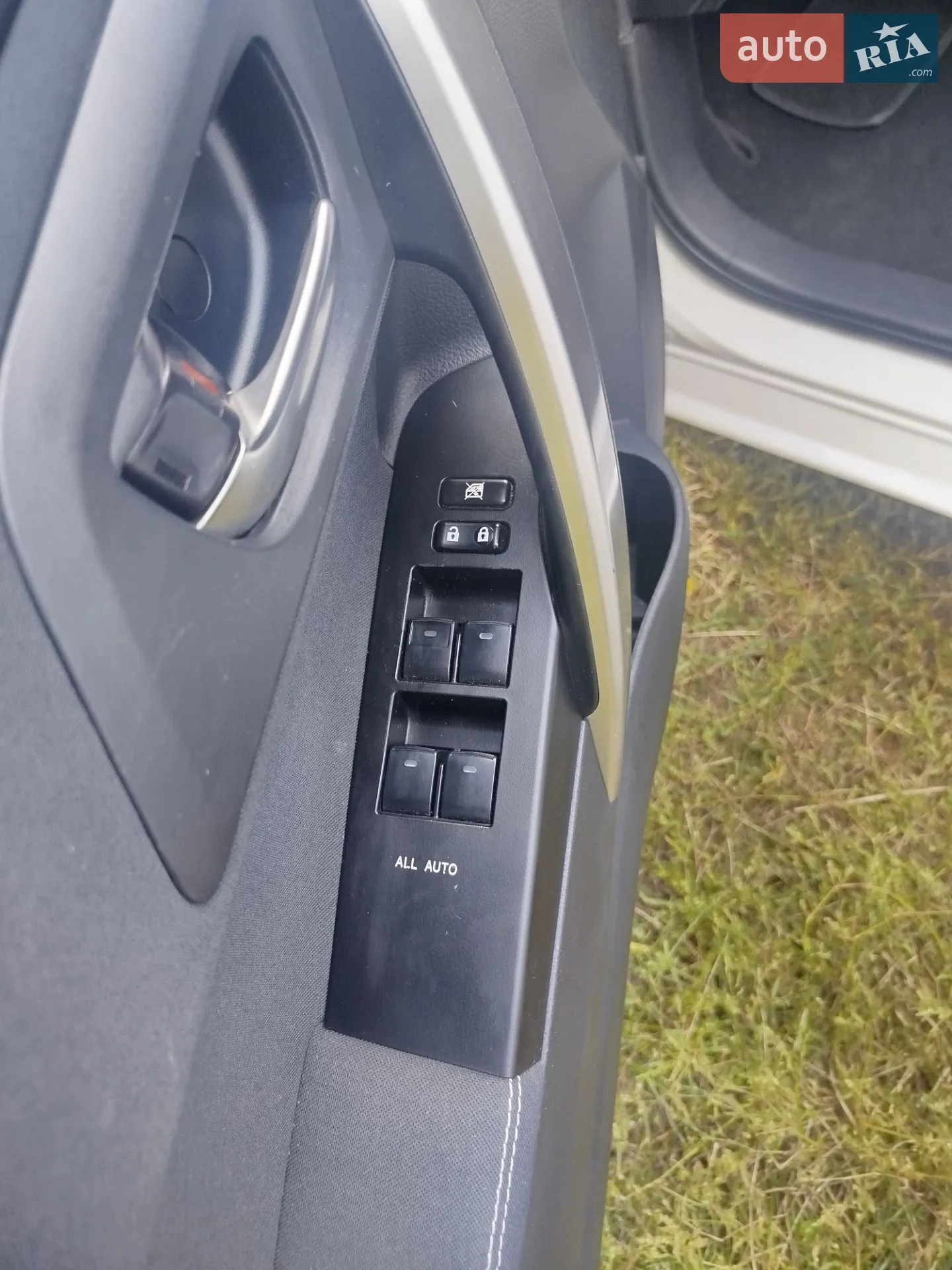 2012 Toyota Auris - мініатюра 64