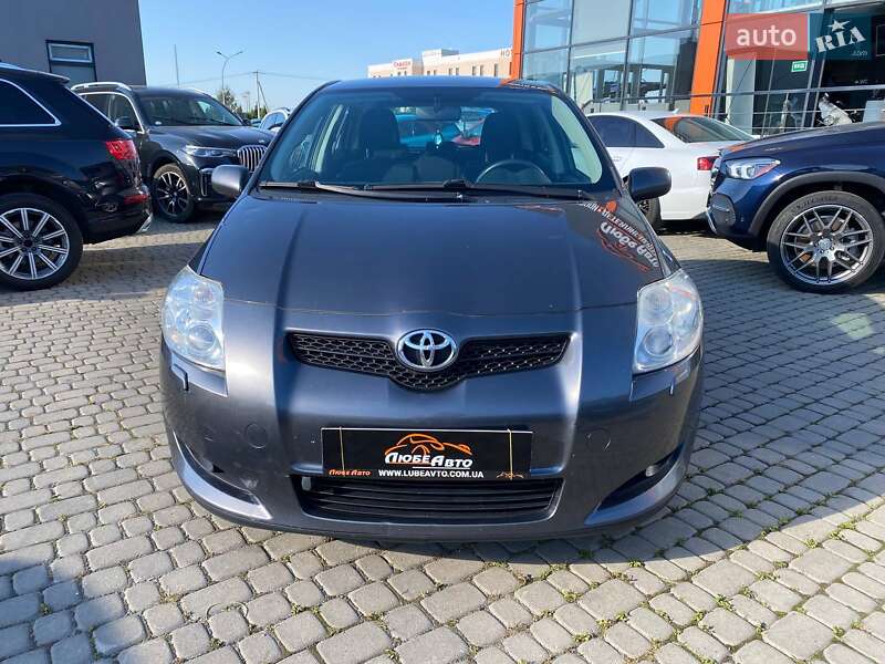Хэтчбек Toyota Auris 2008 в Львове