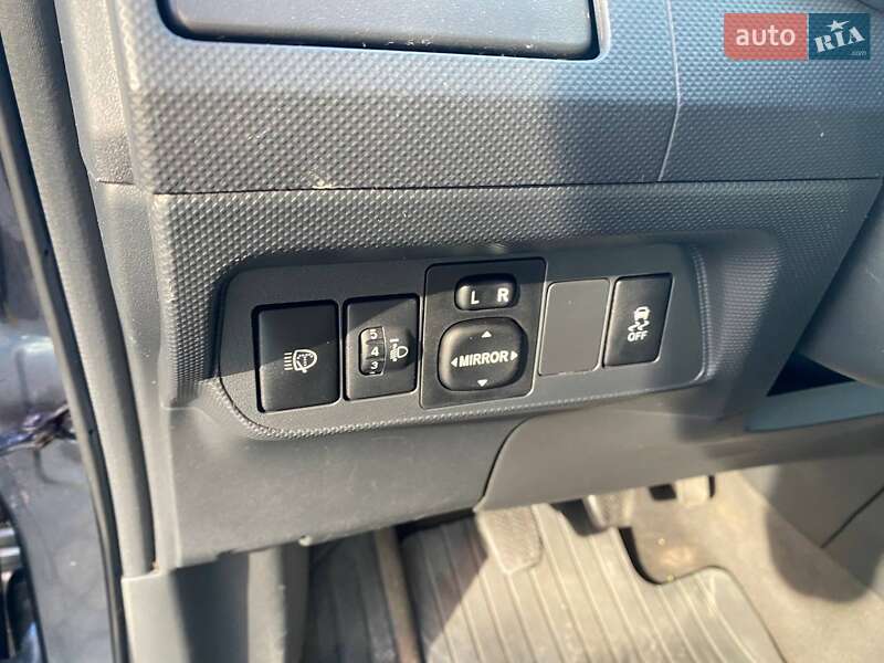 Хэтчбек Toyota Auris 2008 в Львове