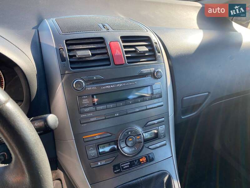 Хэтчбек Toyota Auris 2008 в Львове