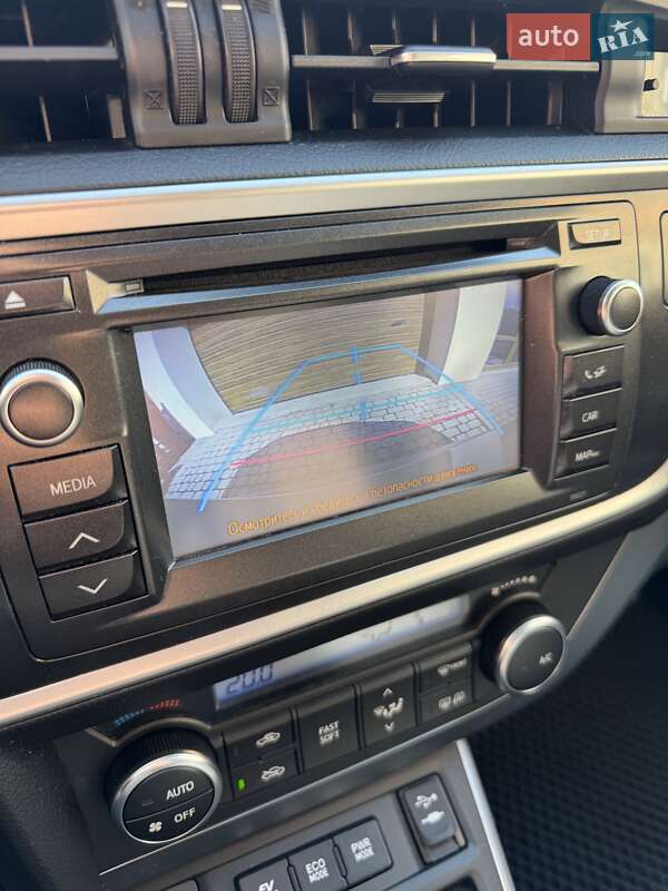 Хэтчбек Toyota Auris 2013 в Хмельницком