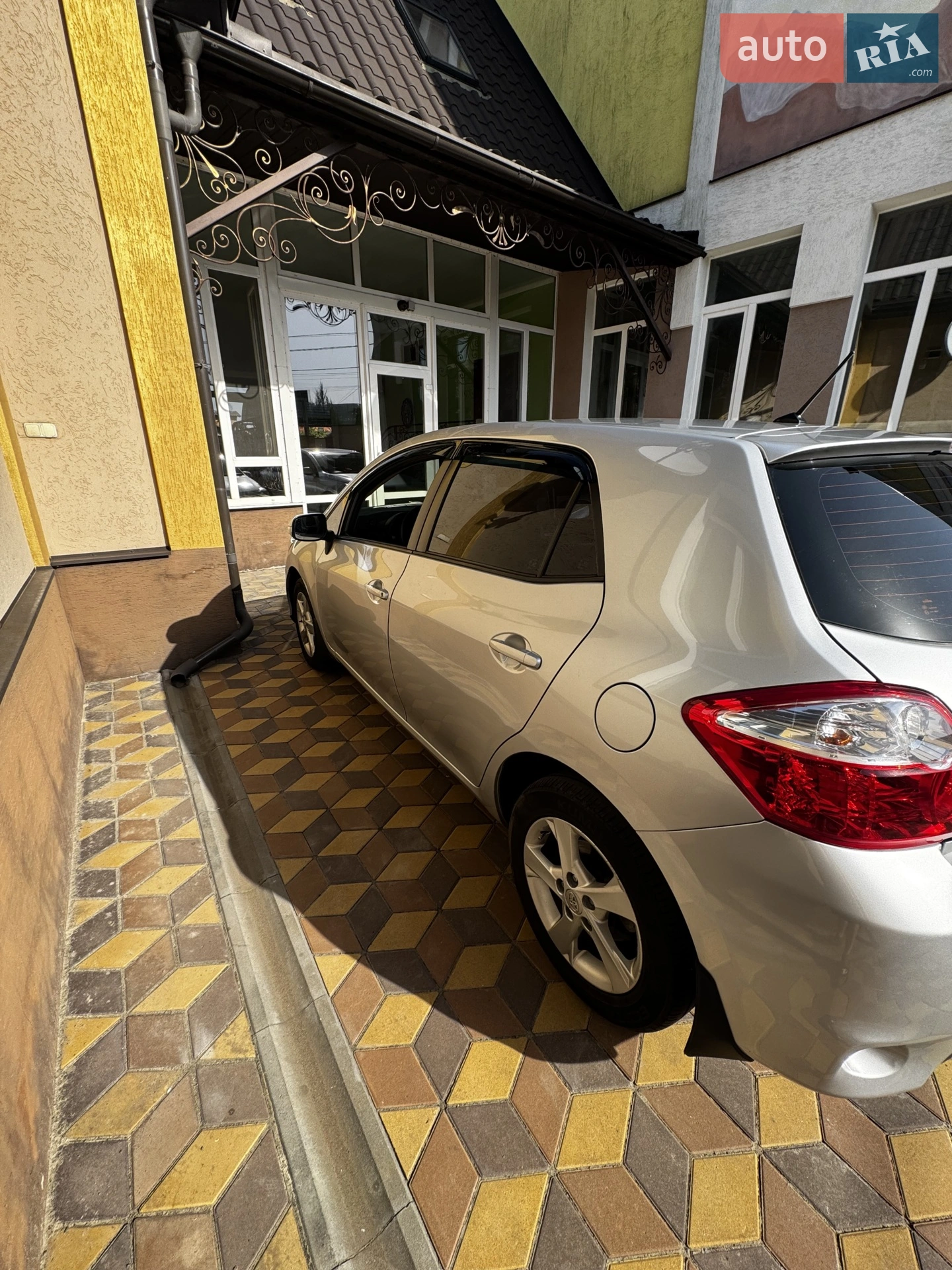 2011 Toyota Auris - мініатюра 4