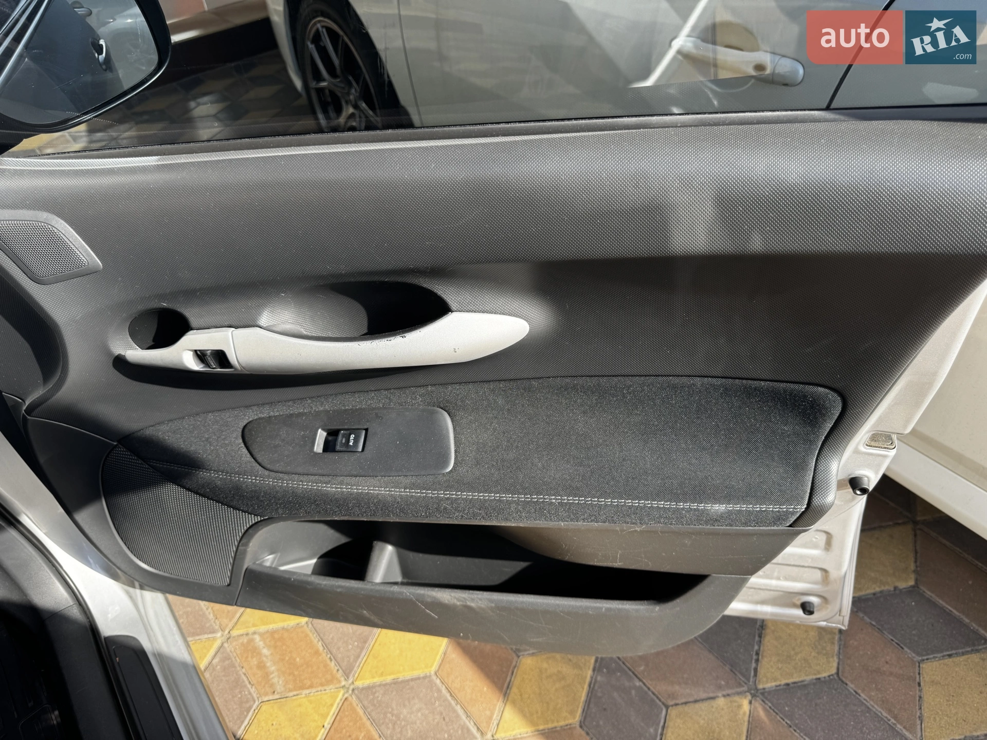 2011 Toyota Auris - мініатюра 11