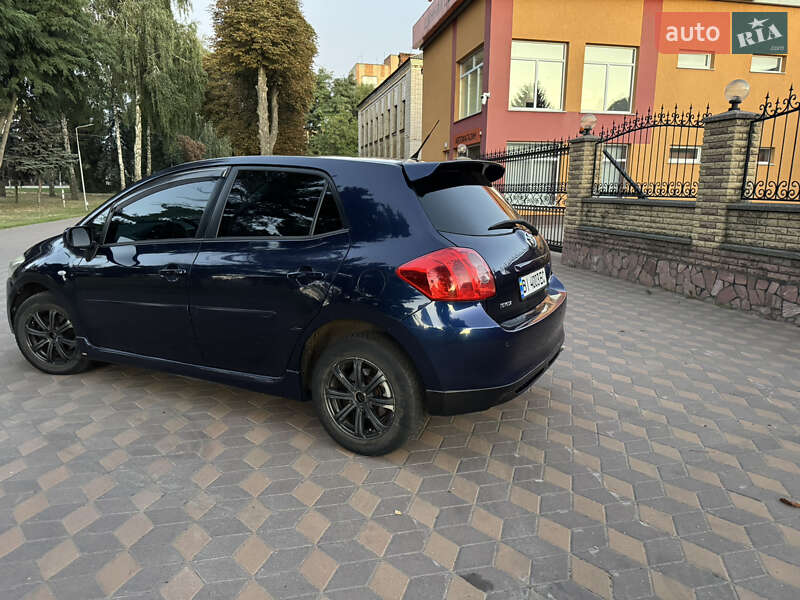 Хетчбек Toyota Auris 2007 в Лубнах