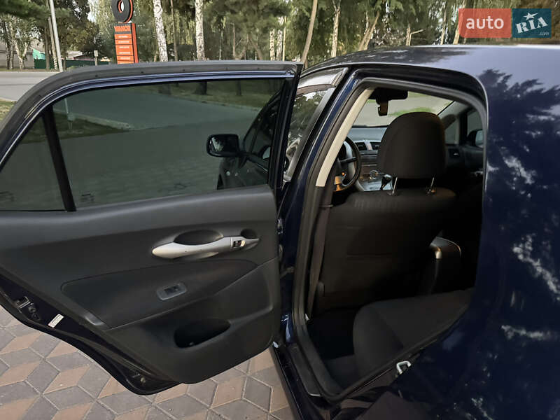 Хетчбек Toyota Auris 2007 в Лубнах