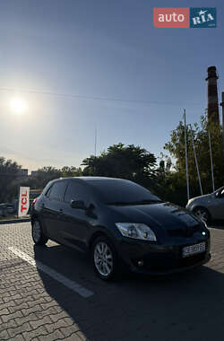 Хетчбек Toyota Auris 2006 в Чернівцях