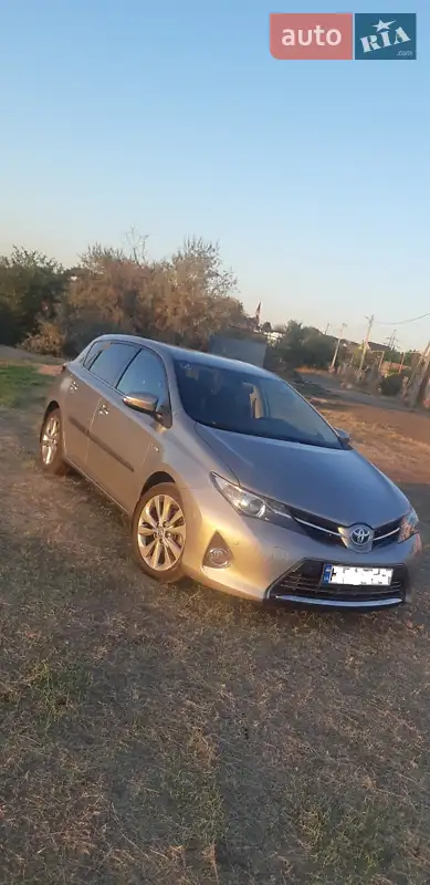 Toyota Auris 2014