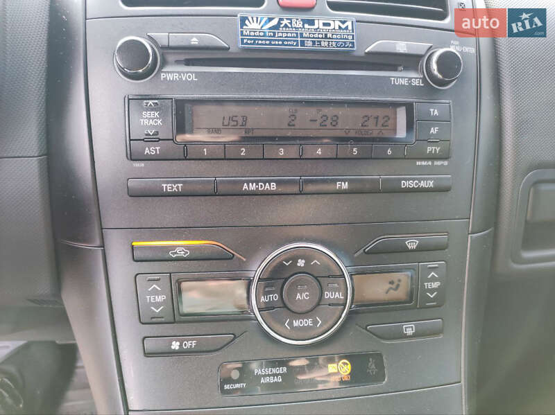 Хэтчбек Toyota Auris 2011 в Одессе