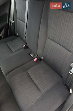 Хэтчбек Toyota Auris 2007 в 