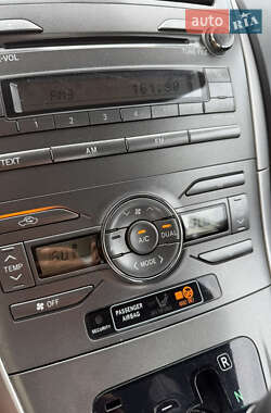 Хэтчбек Toyota Auris 2007 в 