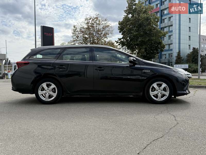 Універсал Toyota Auris 2018 в Києві фото 8 Універсал Toyota Auris 2018 в Києві