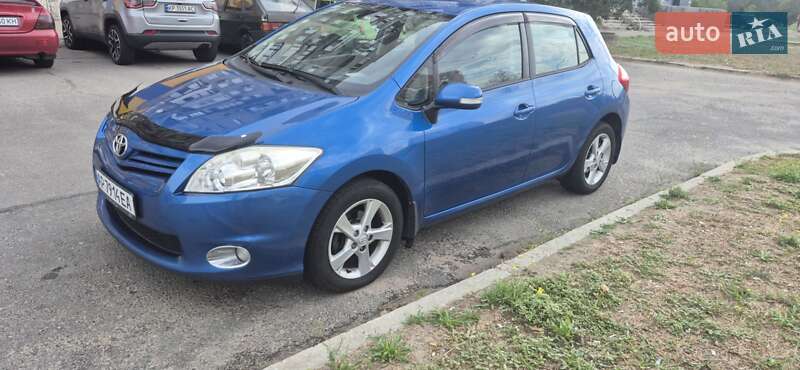Toyota Auris 2010