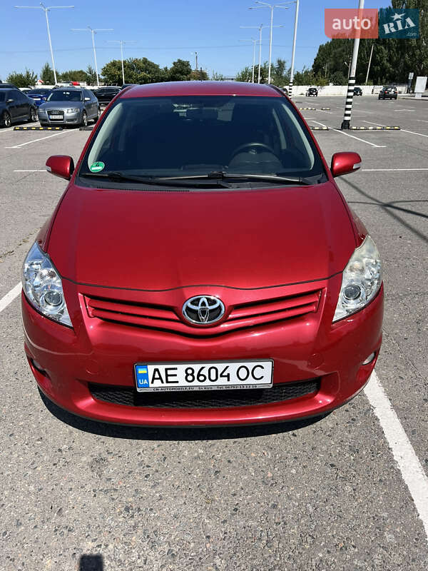 Toyota Auris 2010