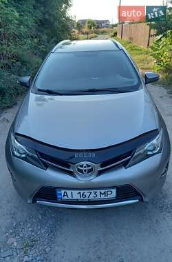 Универсал Toyota Auris 2014 в 
