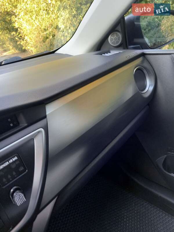 Универсал Toyota Auris 2014 в Обухове