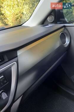 Универсал Toyota Auris 2014 в 