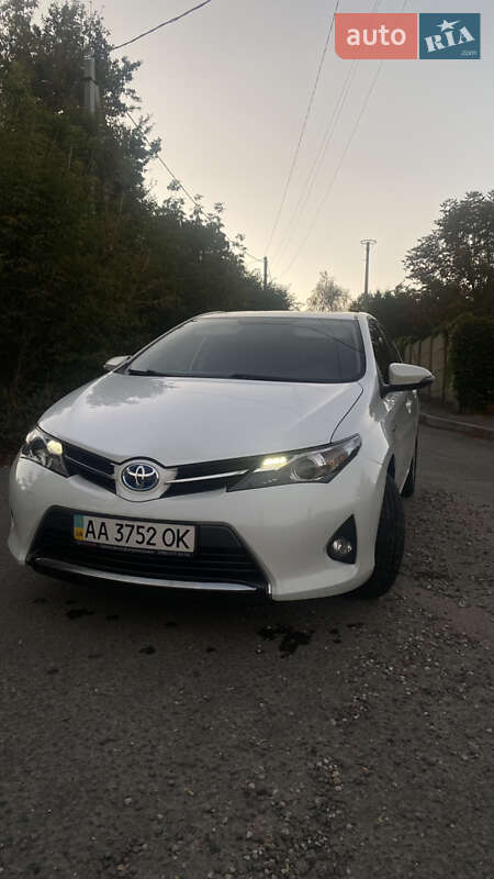Хетчбек Toyota Auris 2014 в Василькові