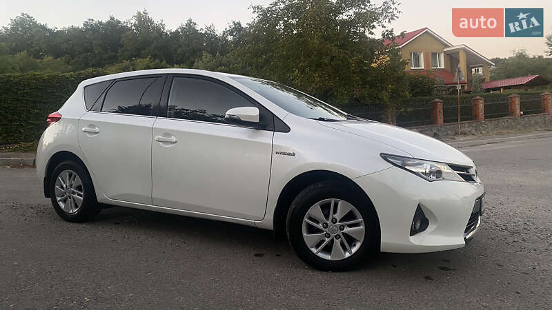Хетчбек Toyota Auris 2014 в Василькові