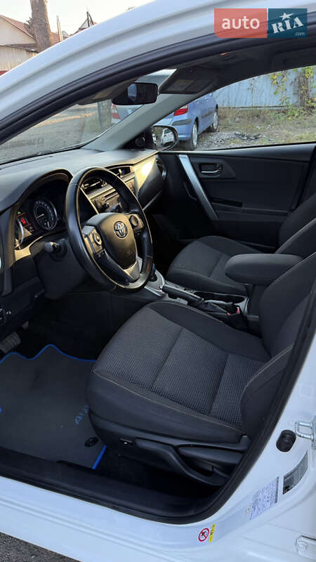 Хетчбек Toyota Auris 2014 в Василькові