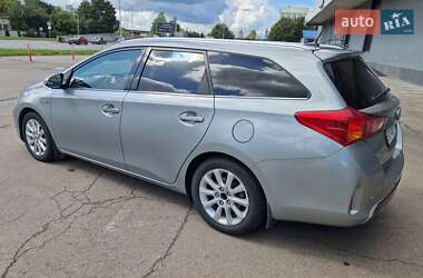 Универсал Toyota Auris 2013 в 