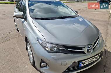 Универсал Toyota Auris 2013 в 