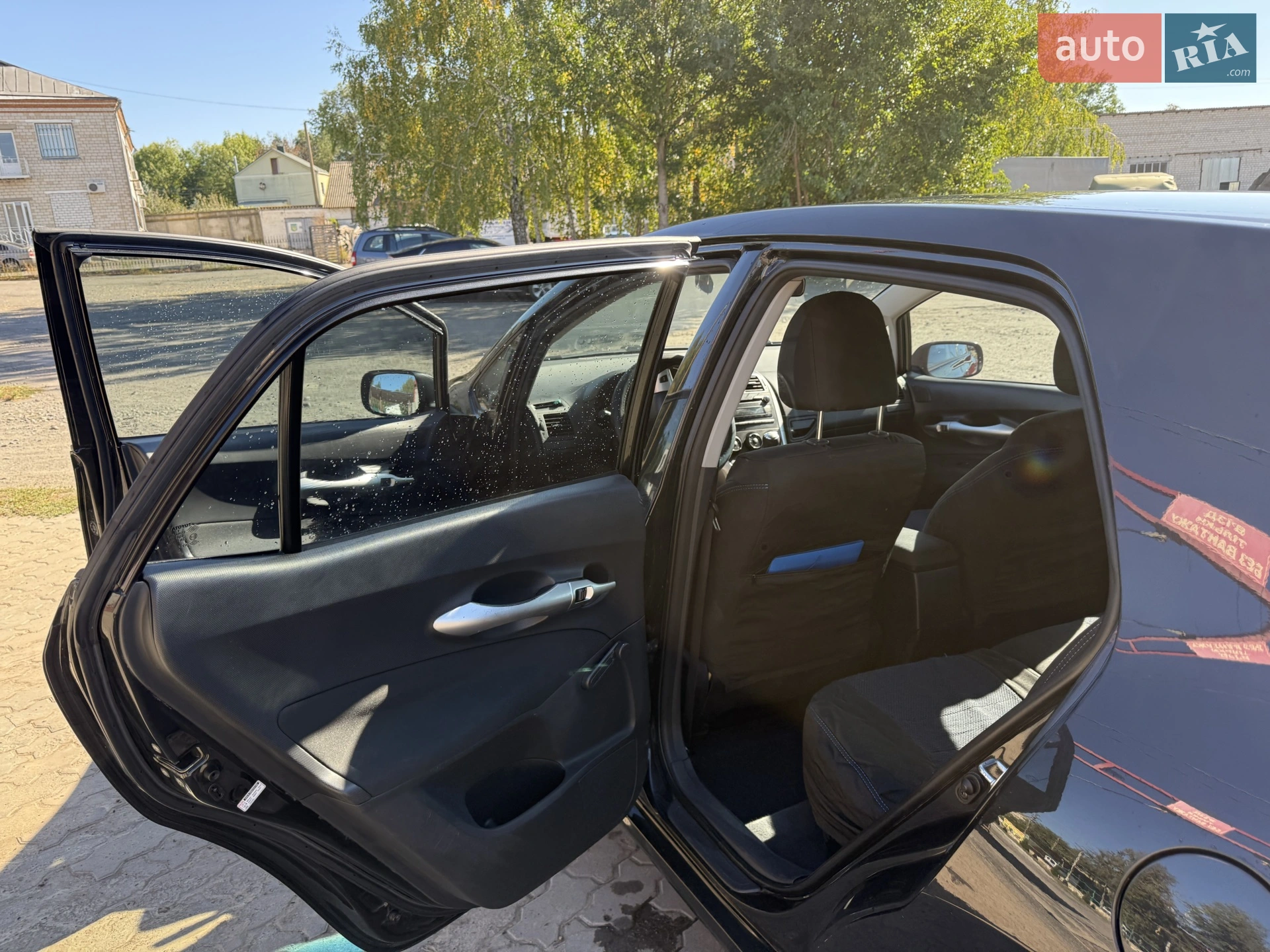 2010 Toyota Auris - мініатюра 6