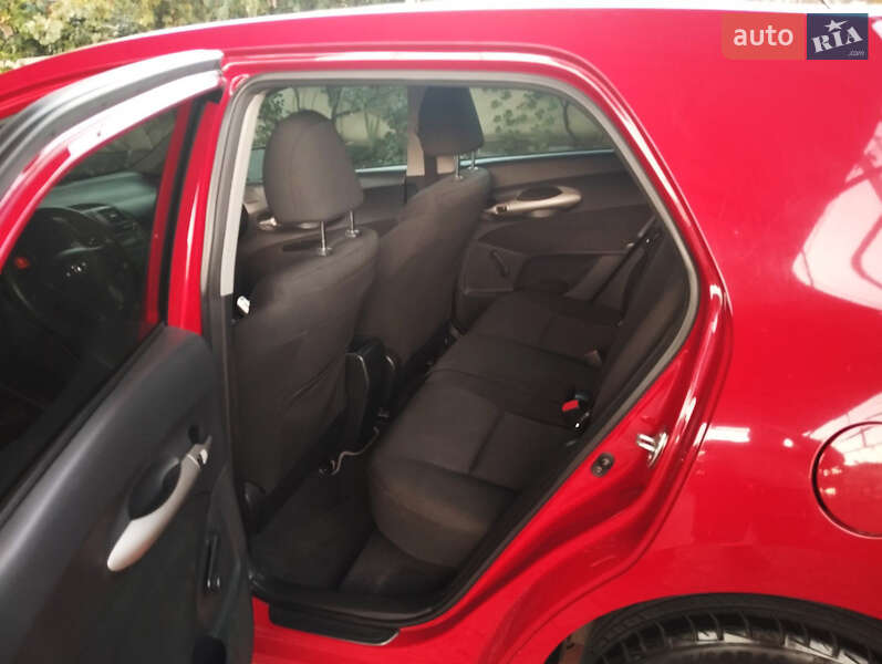Хэтчбек Toyota Auris 2008 в Одессе