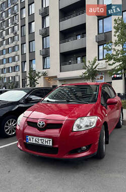 Хэтчбек Toyota Auris 2008 в Киеве