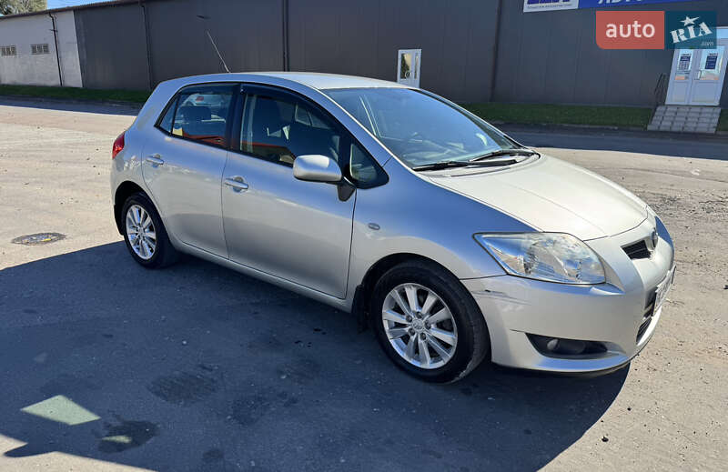 Хэтчбек Toyota Auris 2007 в Львове