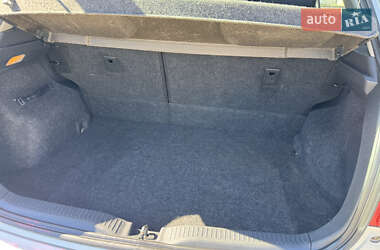Хэтчбек Toyota Auris 2007 в 