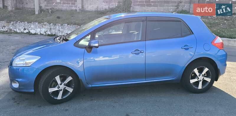 Хетчбек Toyota Auris 2011 в Києві фото 2 Хетчбек Toyota Auris 2011 в Києві