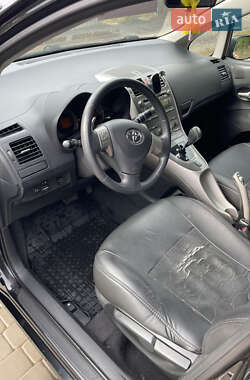 Хэтчбек Toyota Auris 2008 в 