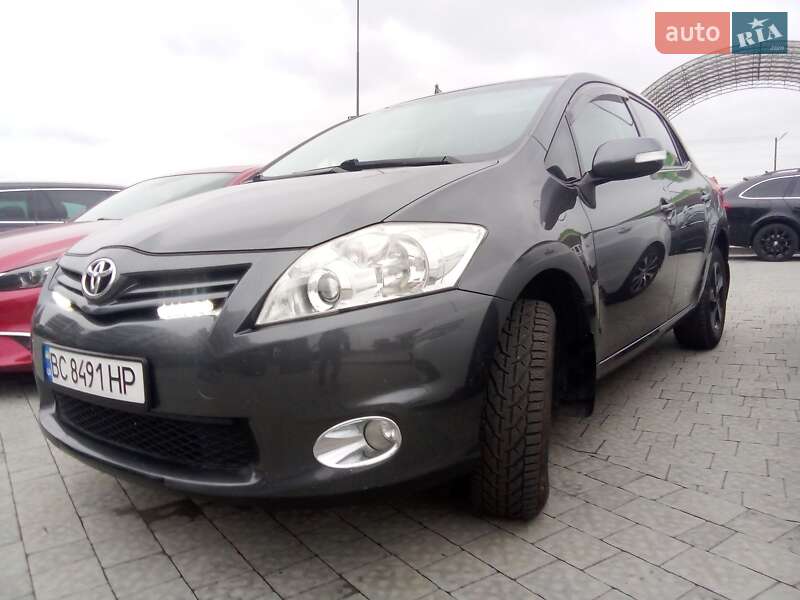 Toyota Auris 2011 Toyota Auris 2011