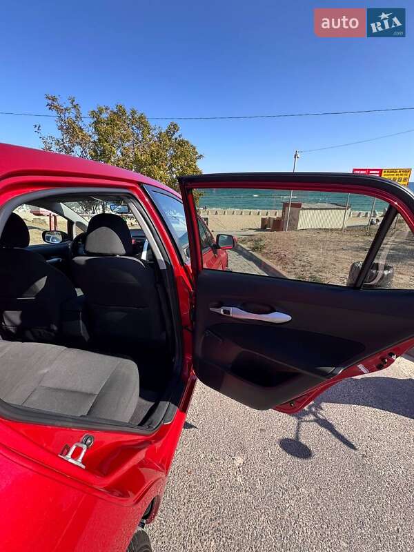 Хетчбек Toyota Auris 2010 в Чорноморську фото 15 Хетчбек Toyota Auris 2010 в Чорноморську