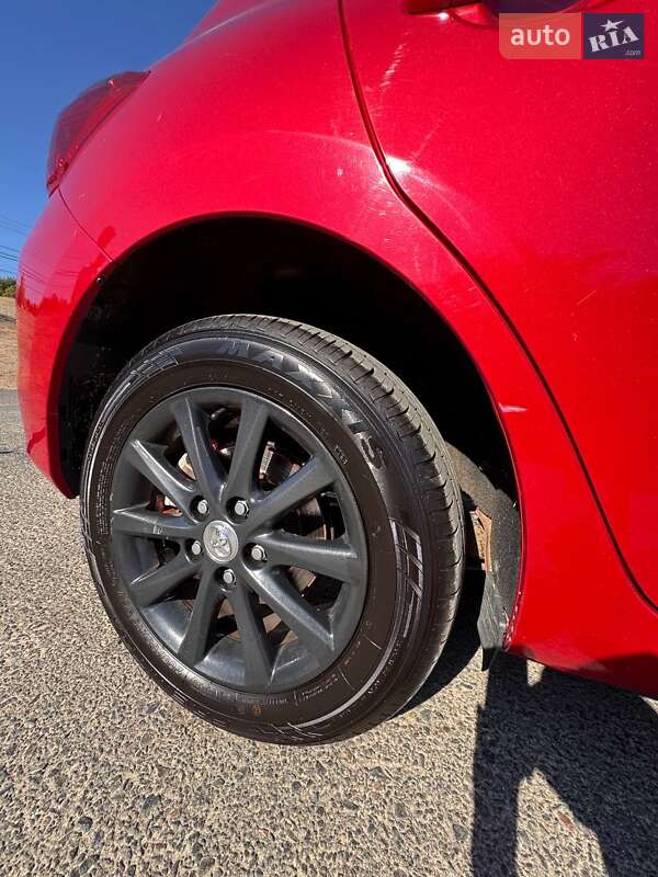 Хетчбек Toyota Auris 2010 в Чорноморську фото 16 Хетчбек Toyota Auris 2010 в Чорноморську