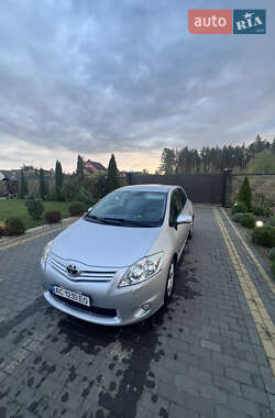Хетчбек Toyota Auris 2010 в Маневичах