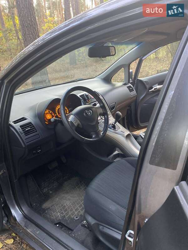 Хэтчбек Toyota Auris 2007 в Богодухове фото 6 Хэтчбек Toyota Auris 2007 в Богодухове