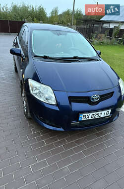Хетчбек Toyota Auris 2008 в Ярмолинцях