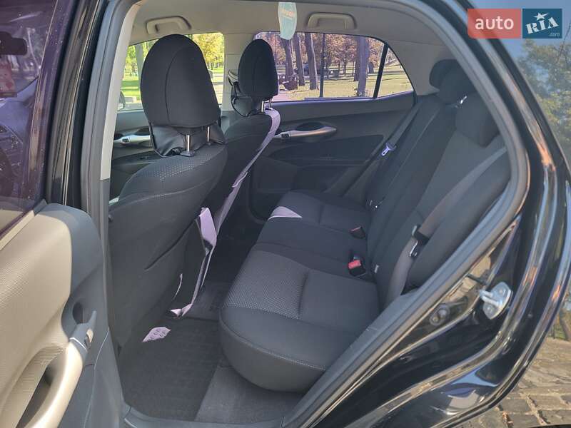Хэтчбек Toyota Auris 2011 в Киеве