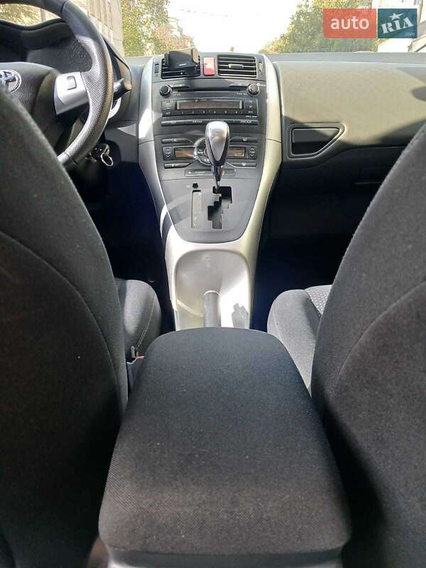 Хетчбек Toyota Auris 2012 в Вінниці