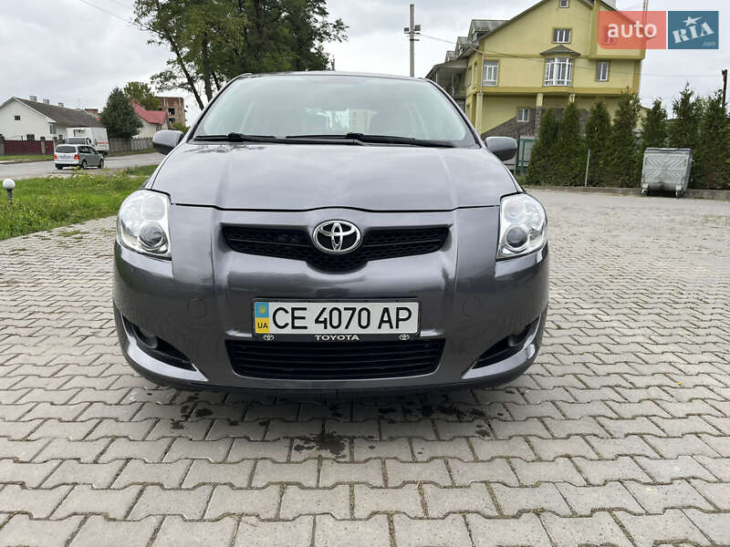 Хэтчбек Toyota Auris 2008 в Черновцах