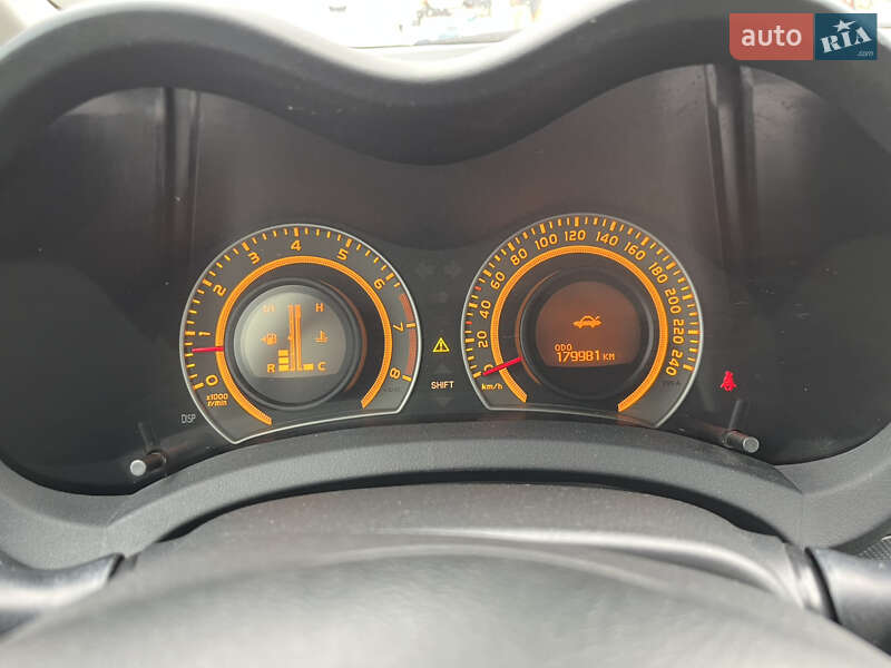 Хэтчбек Toyota Auris 2008 в Черновцах