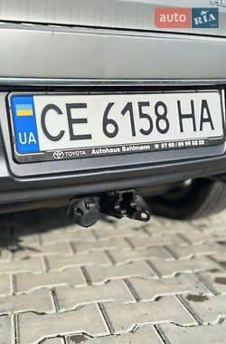 Хэтчбек Toyota Auris 2014 в 