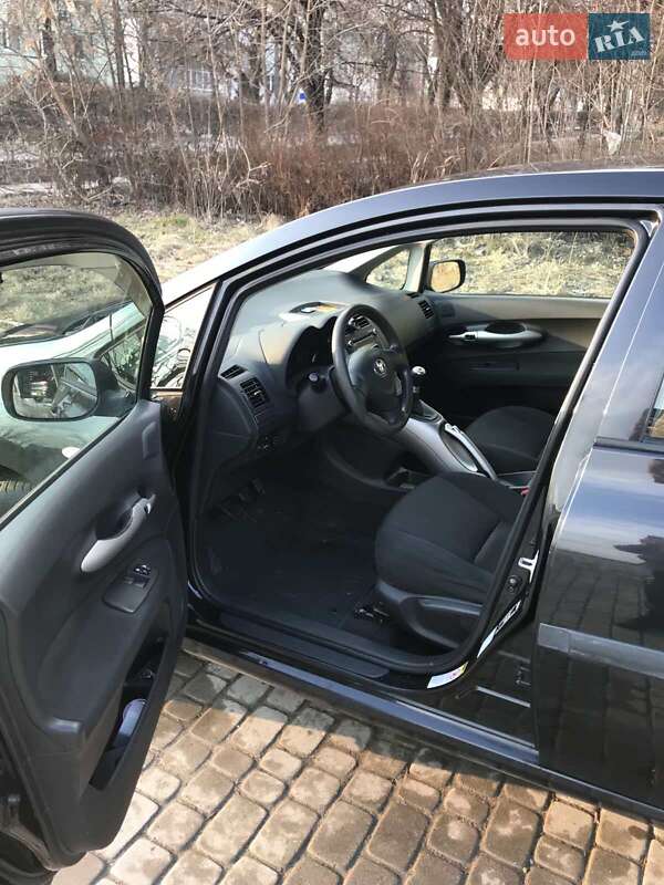 Хетчбек Toyota Auris 2008 в Львові