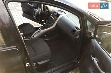 Хэтчбек Toyota Auris 2008 в 