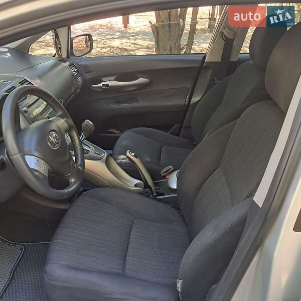 Хэтчбек Toyota Auris 2008 в Никополе фото 2 Хэтчбек Toyota Auris 2008 в Никополе