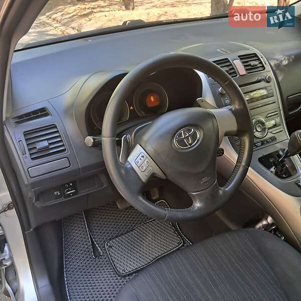 Хэтчбек Toyota Auris 2008 в Никополе фото 14 Хэтчбек Toyota Auris 2008 в Никополе