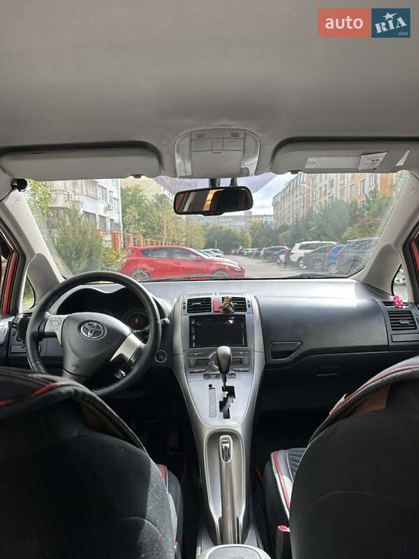 Хэтчбек Toyota Auris 2009 в Одессе
